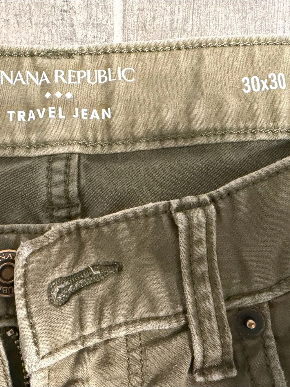 Banana Republic Men’s Olive Green Travel Slim Jeans